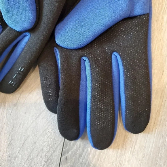 The North Face Etip Gloves TNF Blue are their top-selling  Touchscreen gloves XL - Picture 9 of 16